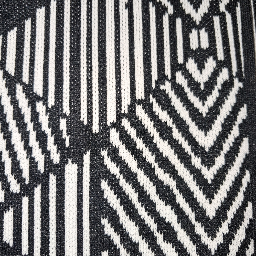 EUC XOXO Black n White Sheath Midi Dress Sleeveless V-Neck Cocktail - Picture 3 of 15